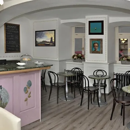 ゲストハウス Pod Vezi