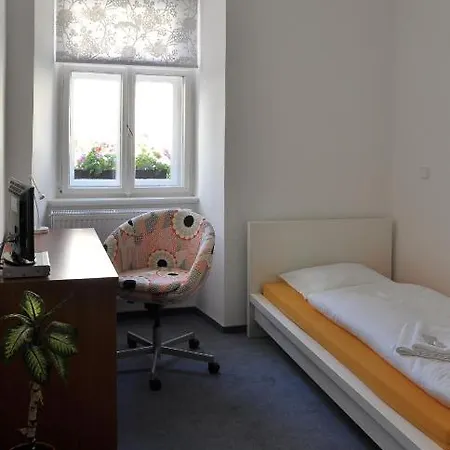 Pod Věží 3*