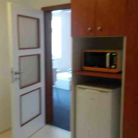 Pod Vezi Гостевой дом 3*