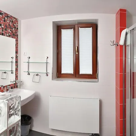 ゲストハウス Pod Vezi