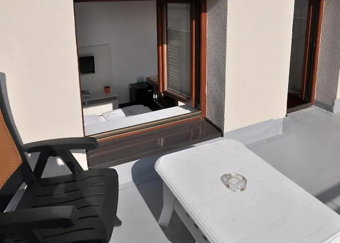 Pod Vezi Guest house 3*